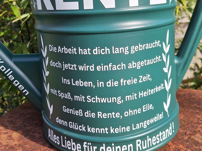 Rente Geschenk Ruhestand Gießkanne personalisiert mit Namen und Spruch Landhausstil Grün 10 Liter