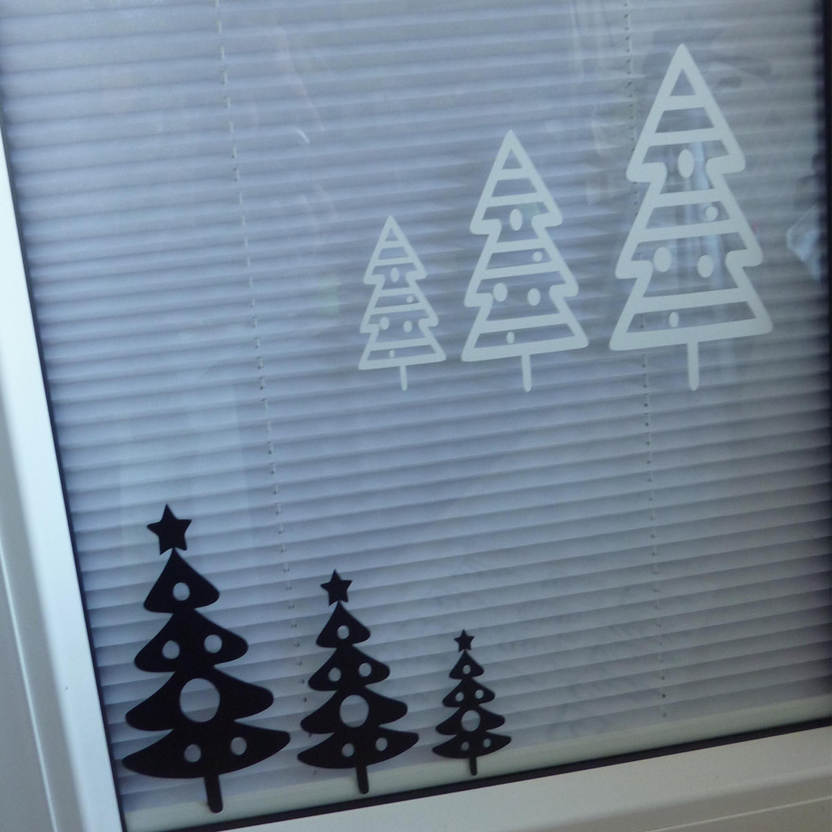 15 Bäume Weihnachten Fensteraufkleber Weihnachtsbäume Weihnachtsdeko Fensterbild Aufkleber Sticker Tannenbäume 2 Designs, 2 Farben ,3 Größen